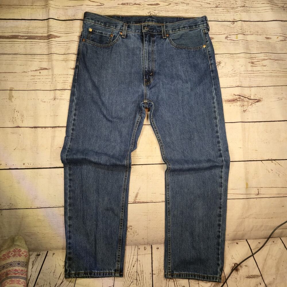 Levi’s 505 Straight Leg Jeans Mens 38 x 30 Medium wash Blue Denim